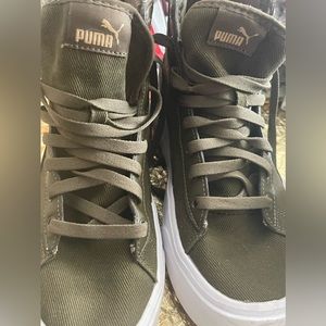 PUMA Kaia Mid Platform Shoes Olive Green / Army green Rare find Women’s size 8